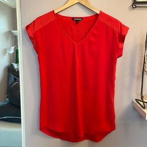 🛍️ 5 for $25 🛍️ Express red sleeveless satin work top